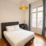 Madeleine's Rated 8 Traveller Center Appartments Bordeaux