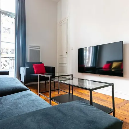Madeleine's Rated 8 Traveller Center Appartments Lägenhet Bordeaux