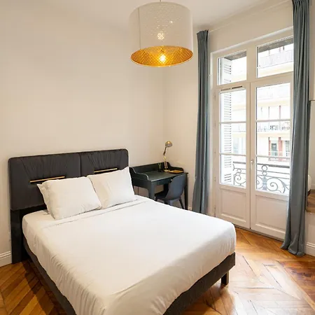 Madeleine's - Family&Group Apartments in Bordeaux's Historic Centre Bordeaux