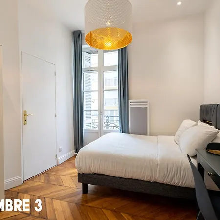 Madeleine's - Family&Group Apartments in Bordeaux's Historic Centre *
