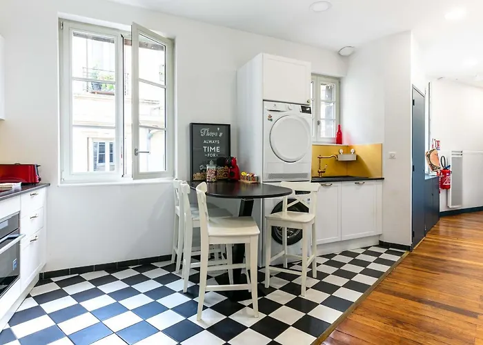 Madeleine's Rated 8 Traveller Center Appartments *