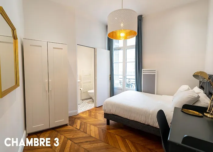 아파트 Madeleine's Rated 8 Traveller Center Appartments 보르도
