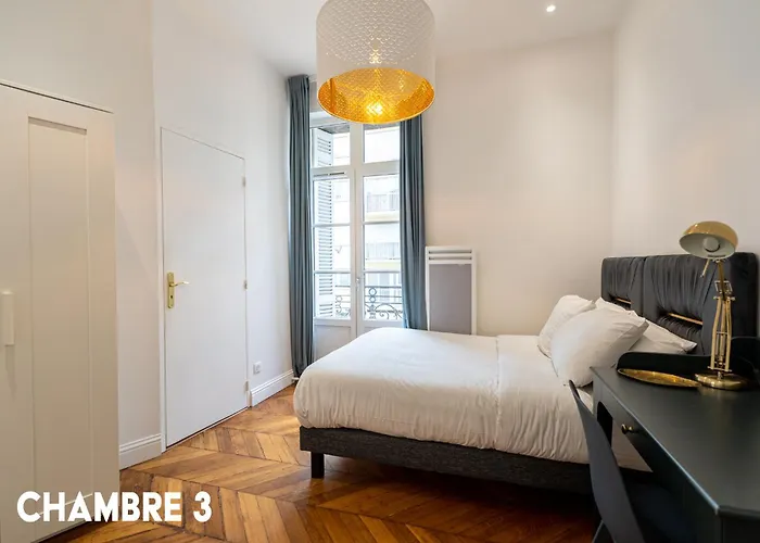 Madeleine's Rated 8 Traveller Center Appartments *